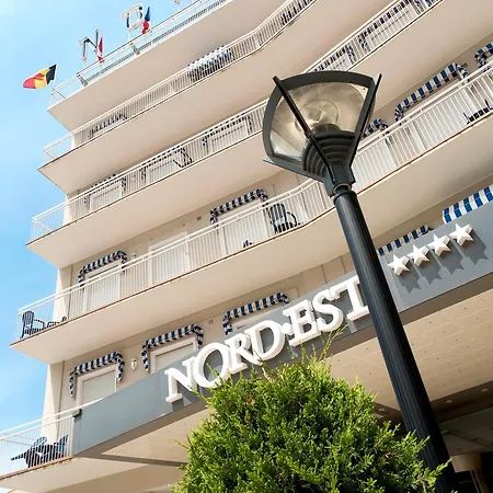 Nord Est ホテル 4*