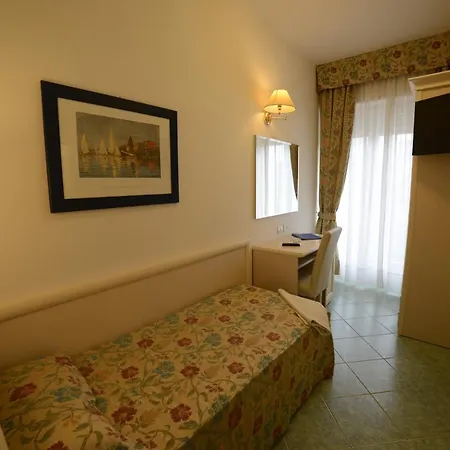 Nord Est Hotell 4*